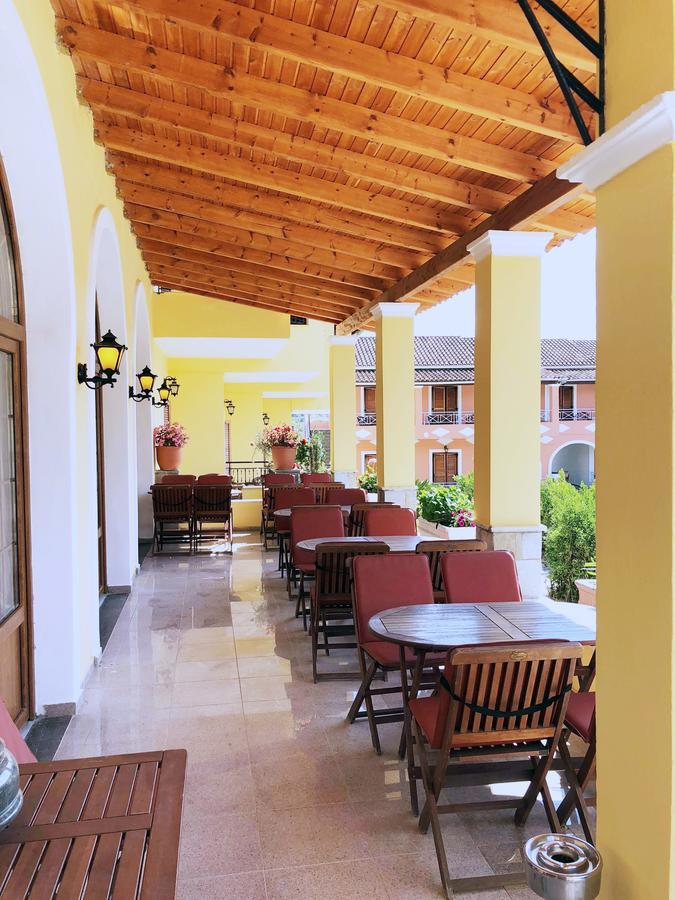 Regina Hotel Vasilatika  Экстерьер фото